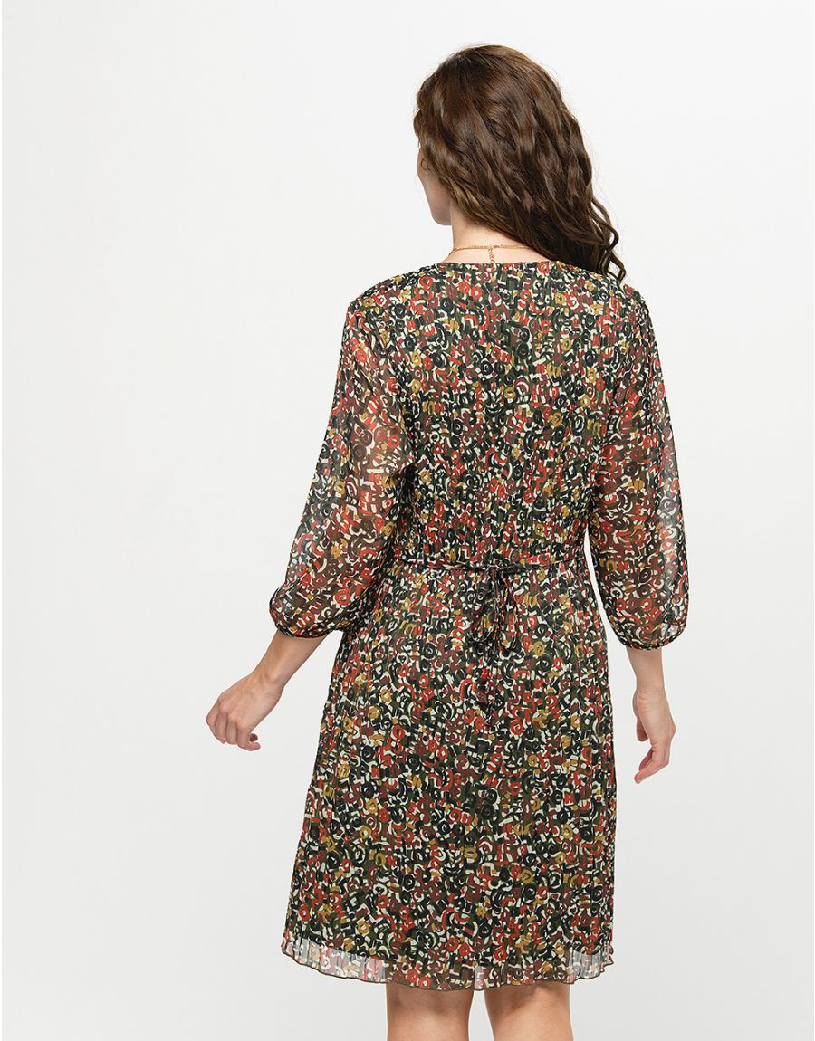 Robe en voile plissée