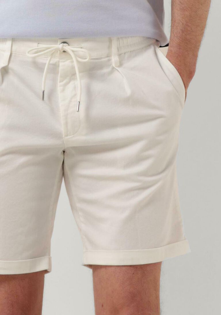 PROFUOMO gebroken wit profuomo korte broek trousers 845 short