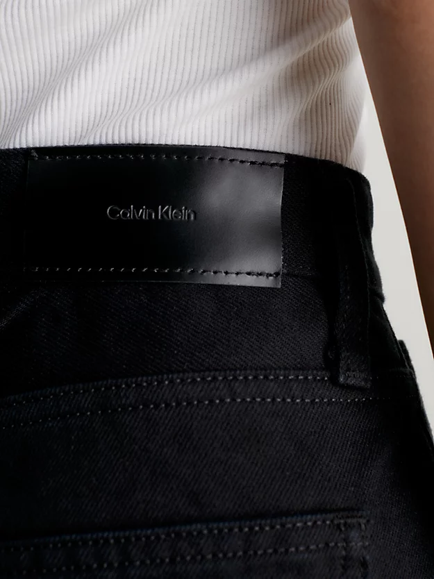 Calça jeans reta de cintura alta
