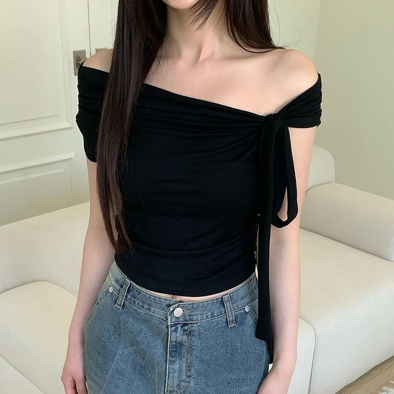 Sosana - Off-shoulder crop top met korte mouwen / lange mouwen en knoopsluiting, slim-fit