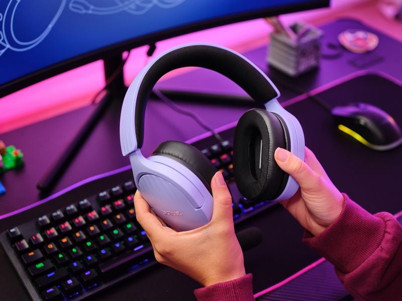 Trust Headset GXT 489P FAYZO Schwarz/Violett Leistungsstarkes, ohrumschliessendes Gaming-Headset, hergestellt für PC, Laptop und Konsolen