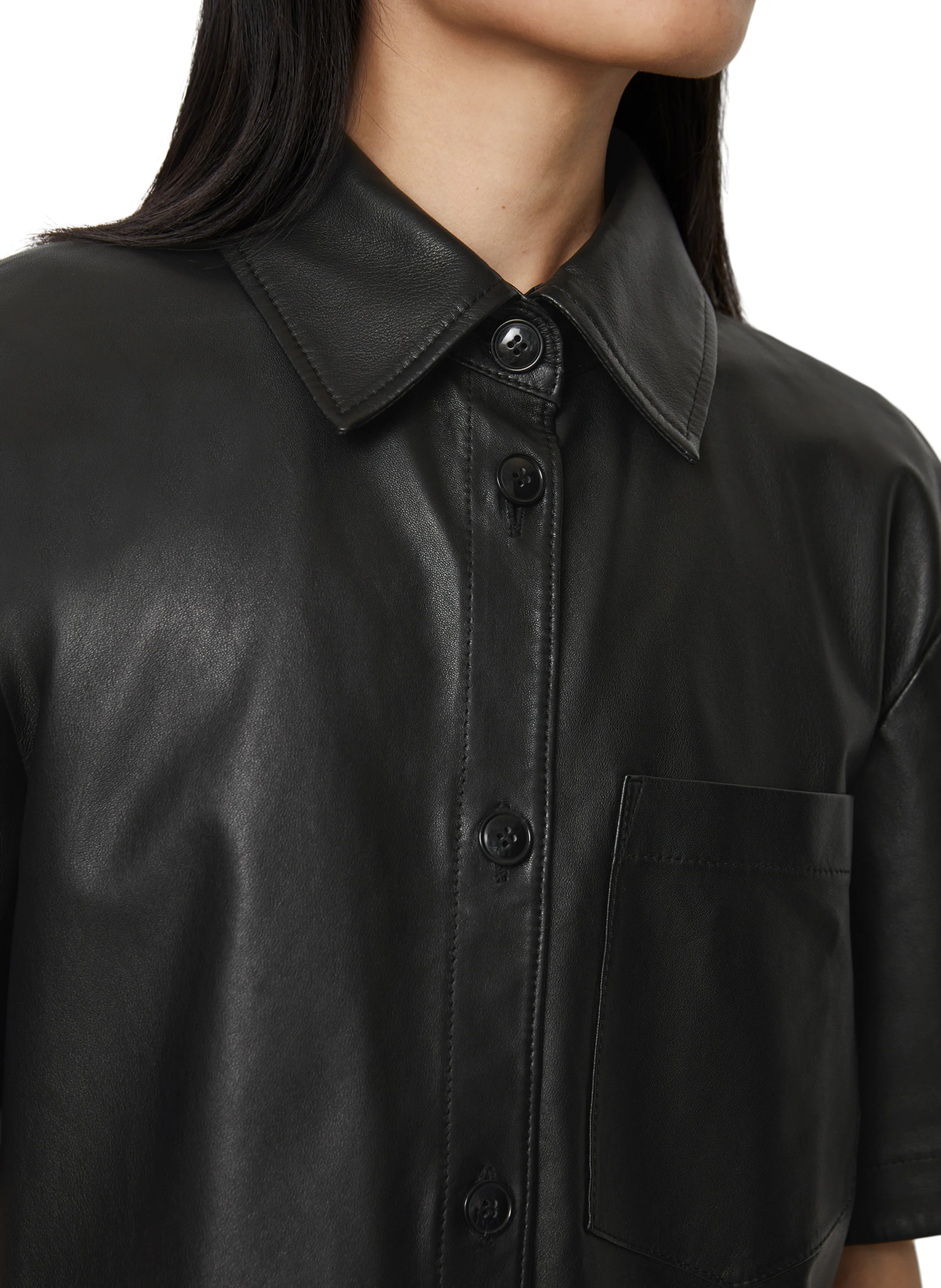 Chemise col classique en cuir | Noir