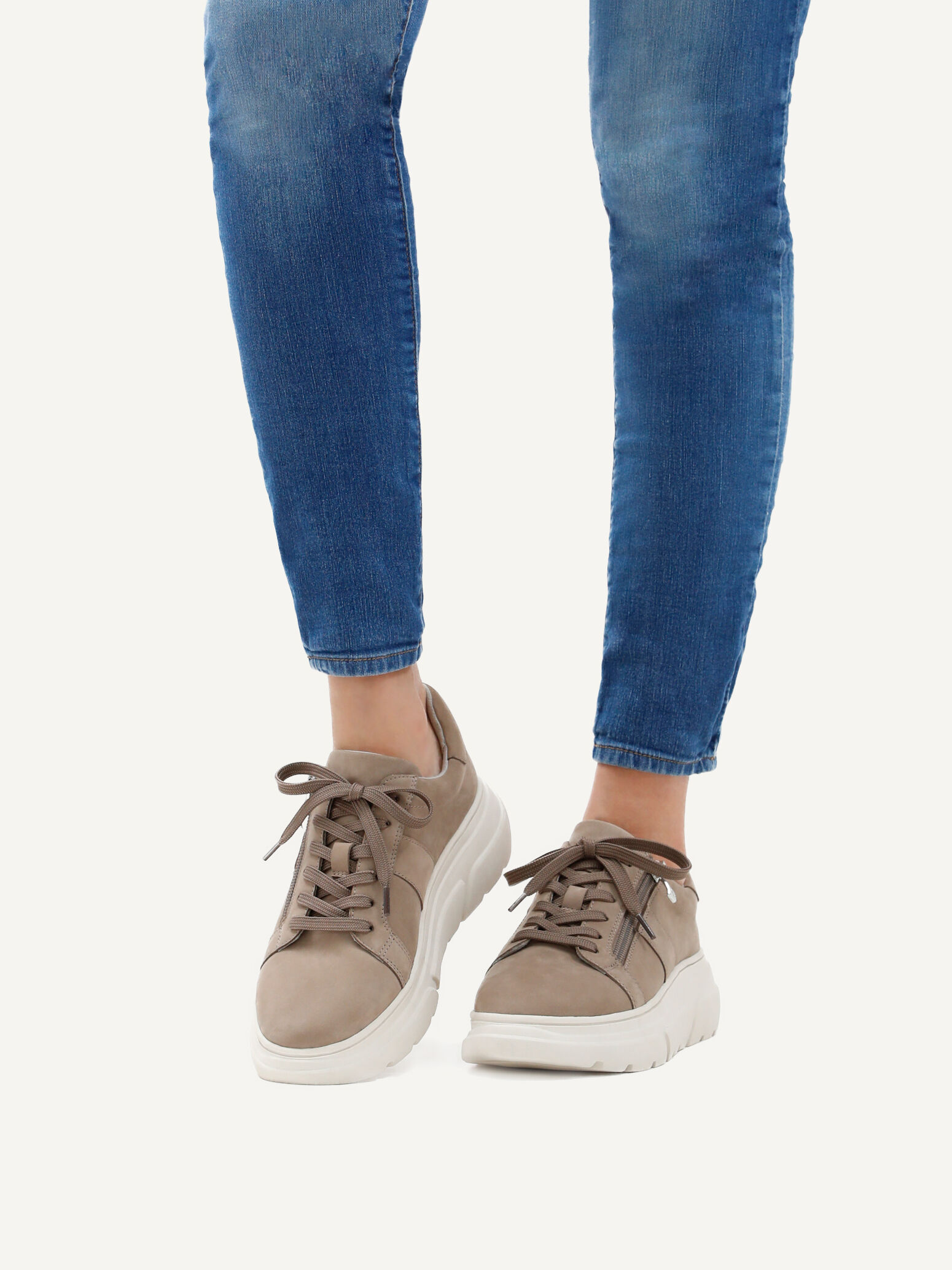 Sneaker