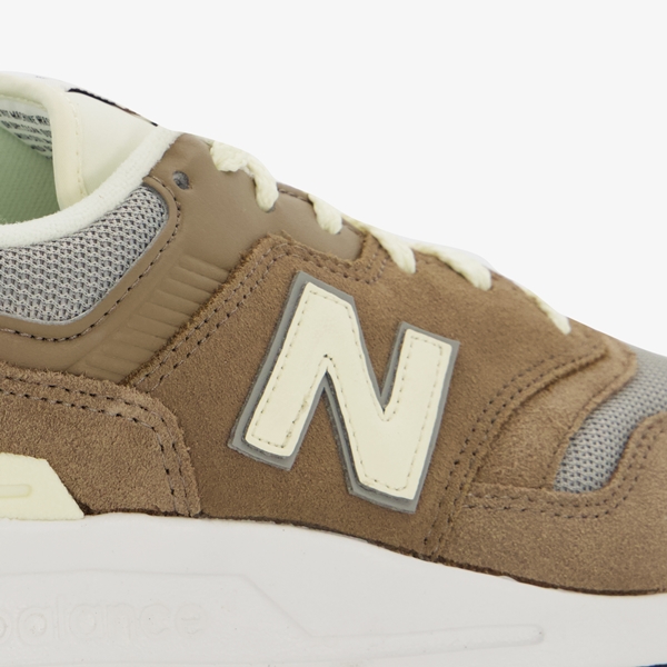 New Balance CM997HVD heren sneakers bruin