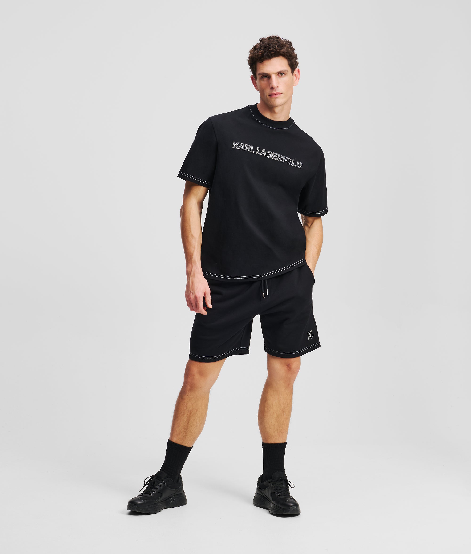 T-shirt met contrasterend stiksel