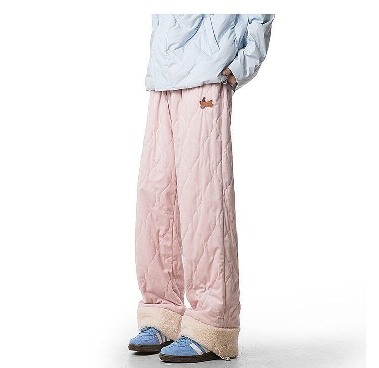Kimeya - Wijde broek met middelhoge taille en imitatiebontprint en hondenprint