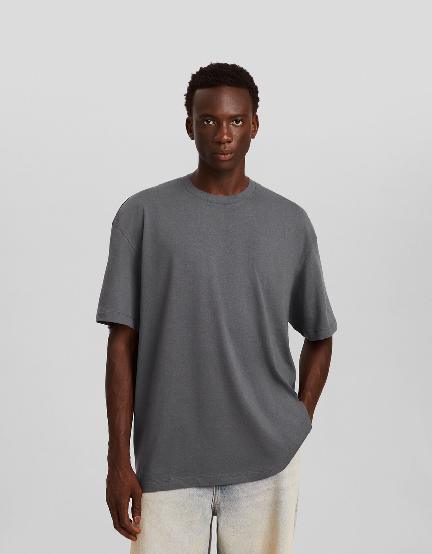Pacote com 2 camisetas de corte reto