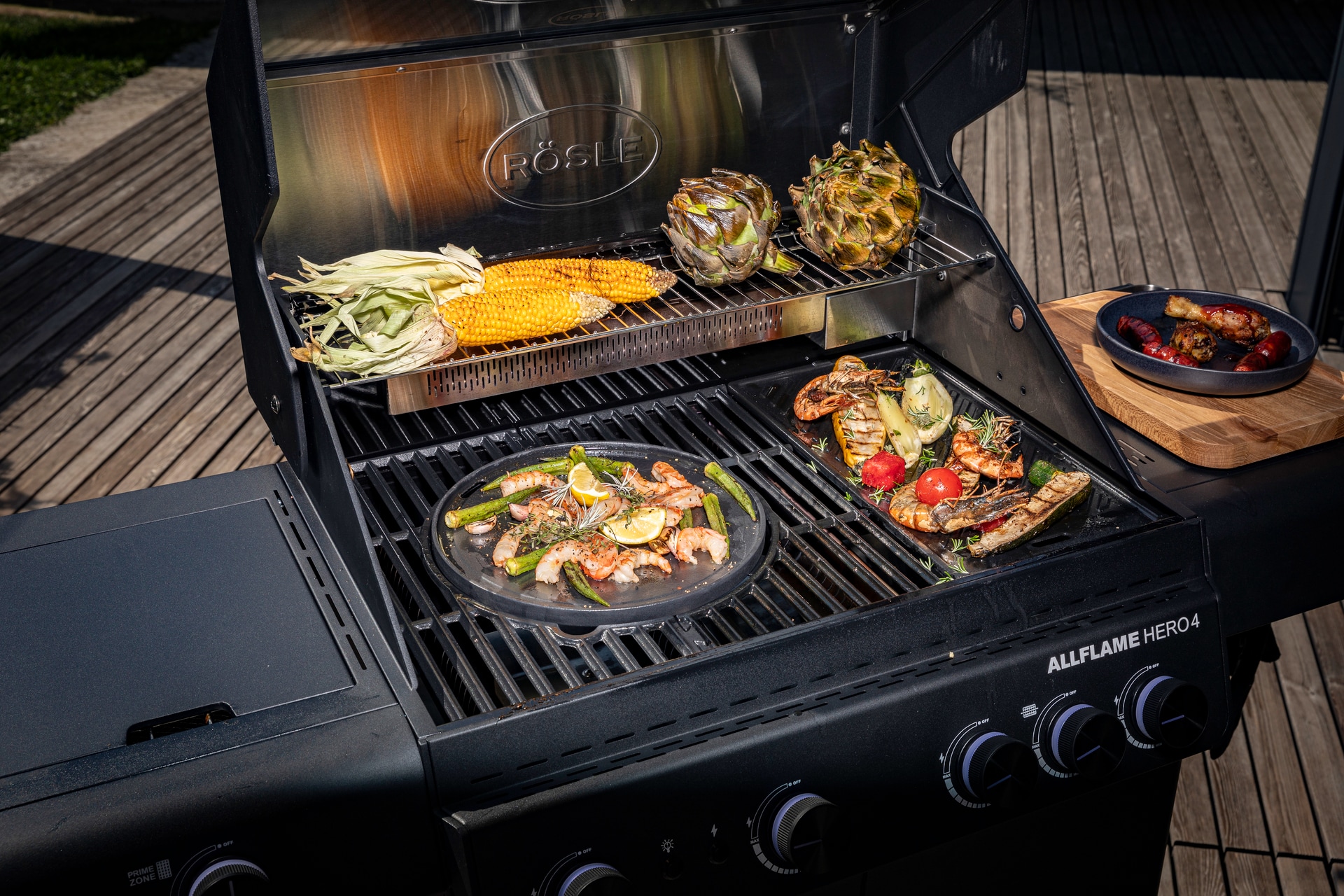 RÖSLE BBQ Station Gasgrill ALL FLAME HERO 4-flammig 50 mbar