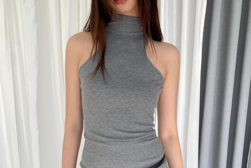 Striinkie - Geribbelde coltrui, mouwloos en slim fit crop top