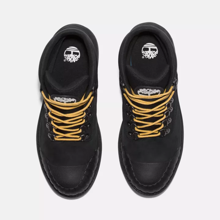 Bota de caminhada Timberland Heritage impermeável com biqueira de borracha para mulheres, na cor preta.