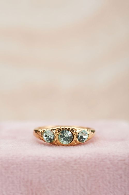 Triple mint leaves ring