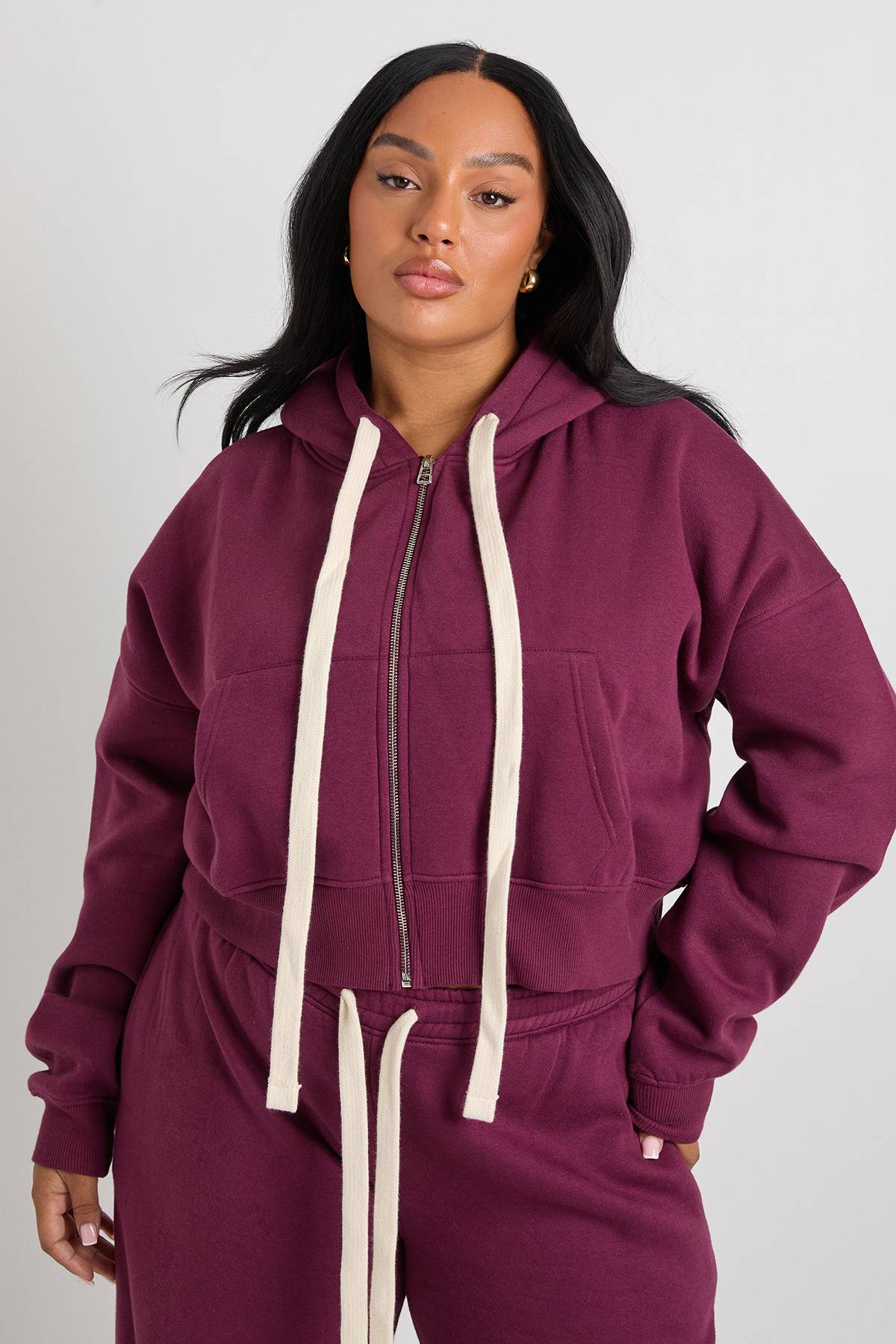 boohoo Sweat à capuche court à coupe boxy avec cordon de serrage contrasté