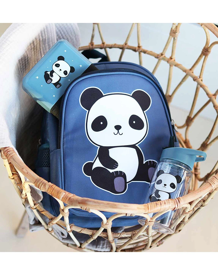Kinderrucksack PANDA (27x32x19) isoliert in blau