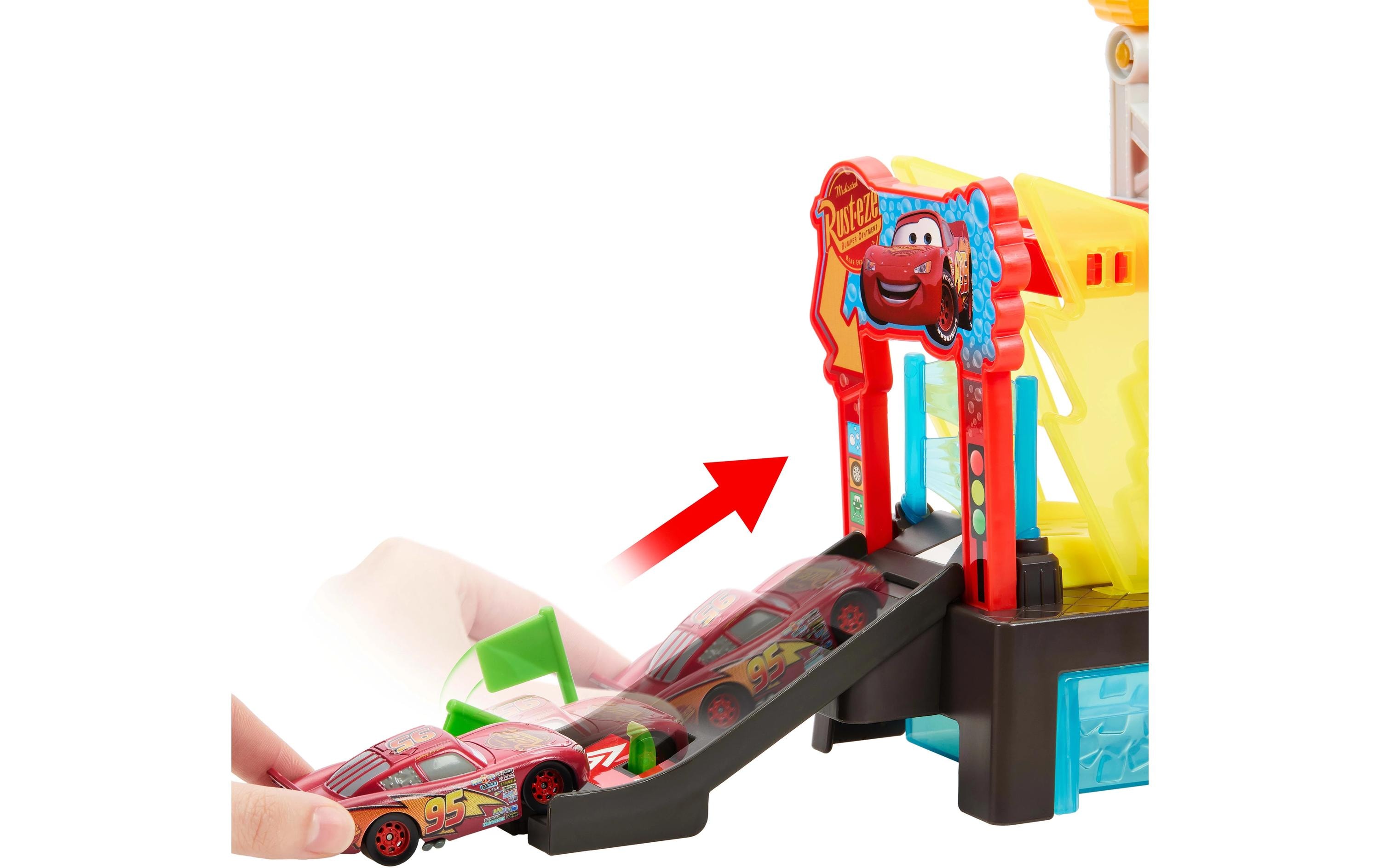 Disney Cars Autowaschanlagen-SpielsetSpielset für Rennwagen und Lightning McQueen mit Farbwechseleffekt