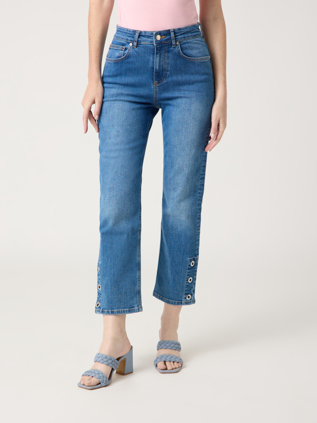 Jean cropped détail œillets