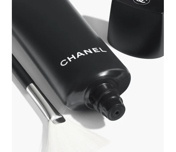 CHANEL LE LIFT PRO GOMMAGE AHA RESURFAÇANT Corrige - exfolie - retexturise