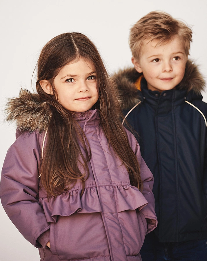 Winterjacke NMFMAELA mit Kunstfellbesatz in lavendel