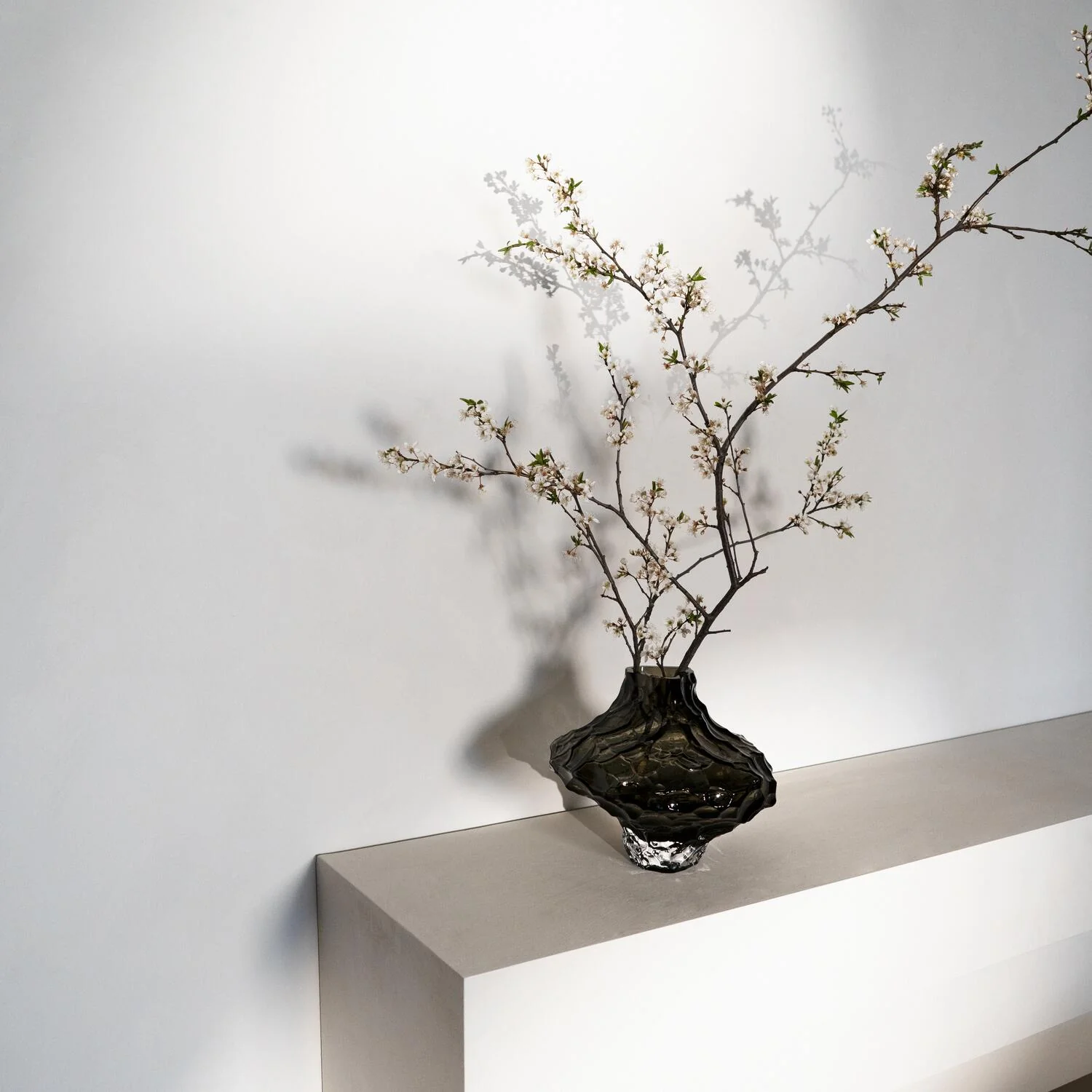 Hein Studio  Canyon vase, stor - New Smoke