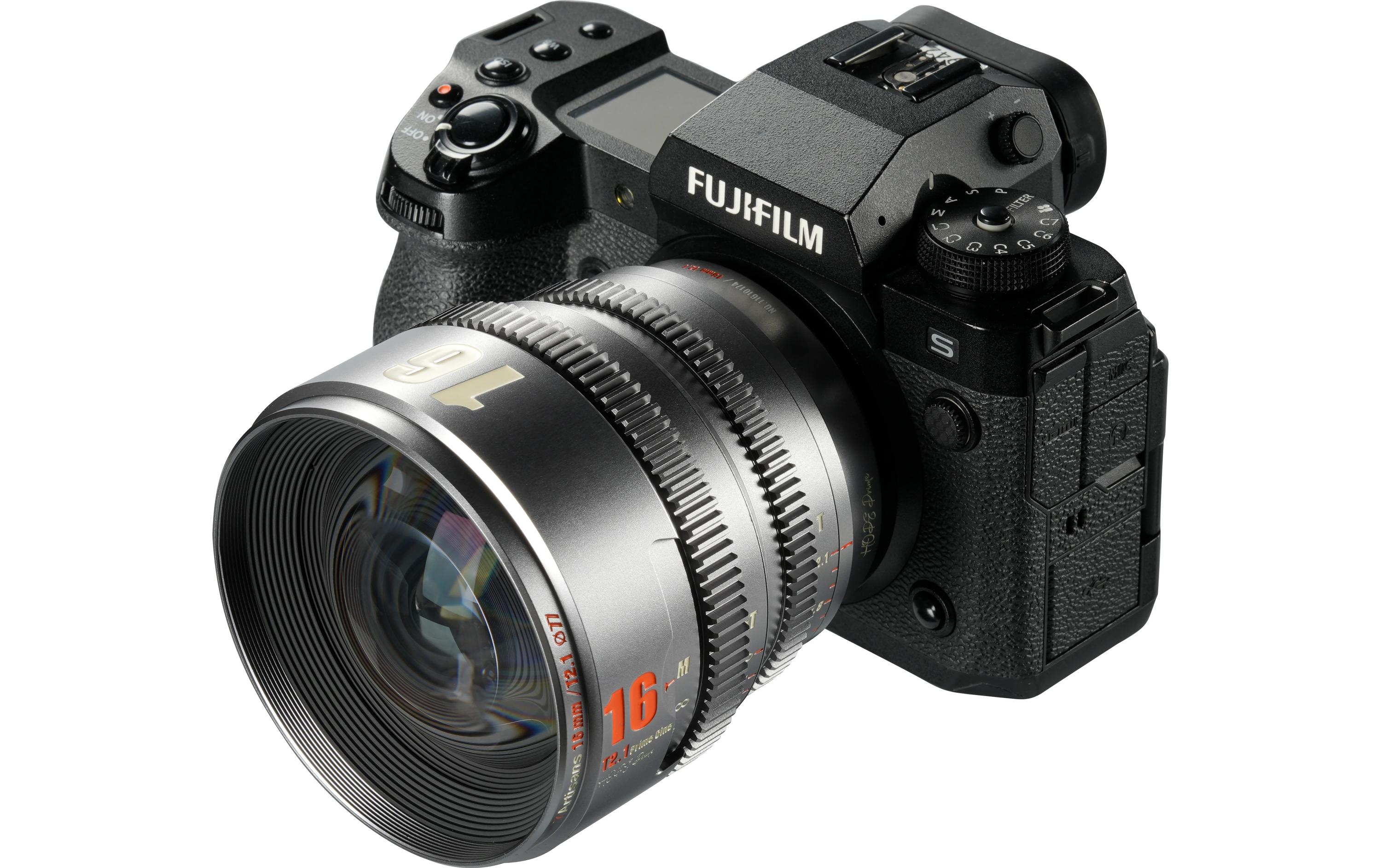 Festbrennweite 16mm T/2.1 – Fujifilm X-Mount<br>Kompaktes, leichtes Objektiv für Kameras mit Super35-Sensoren