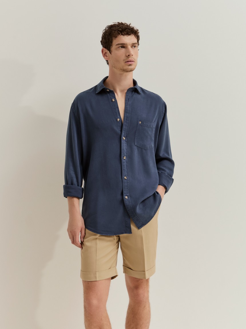 Camisa regular fit em liocel