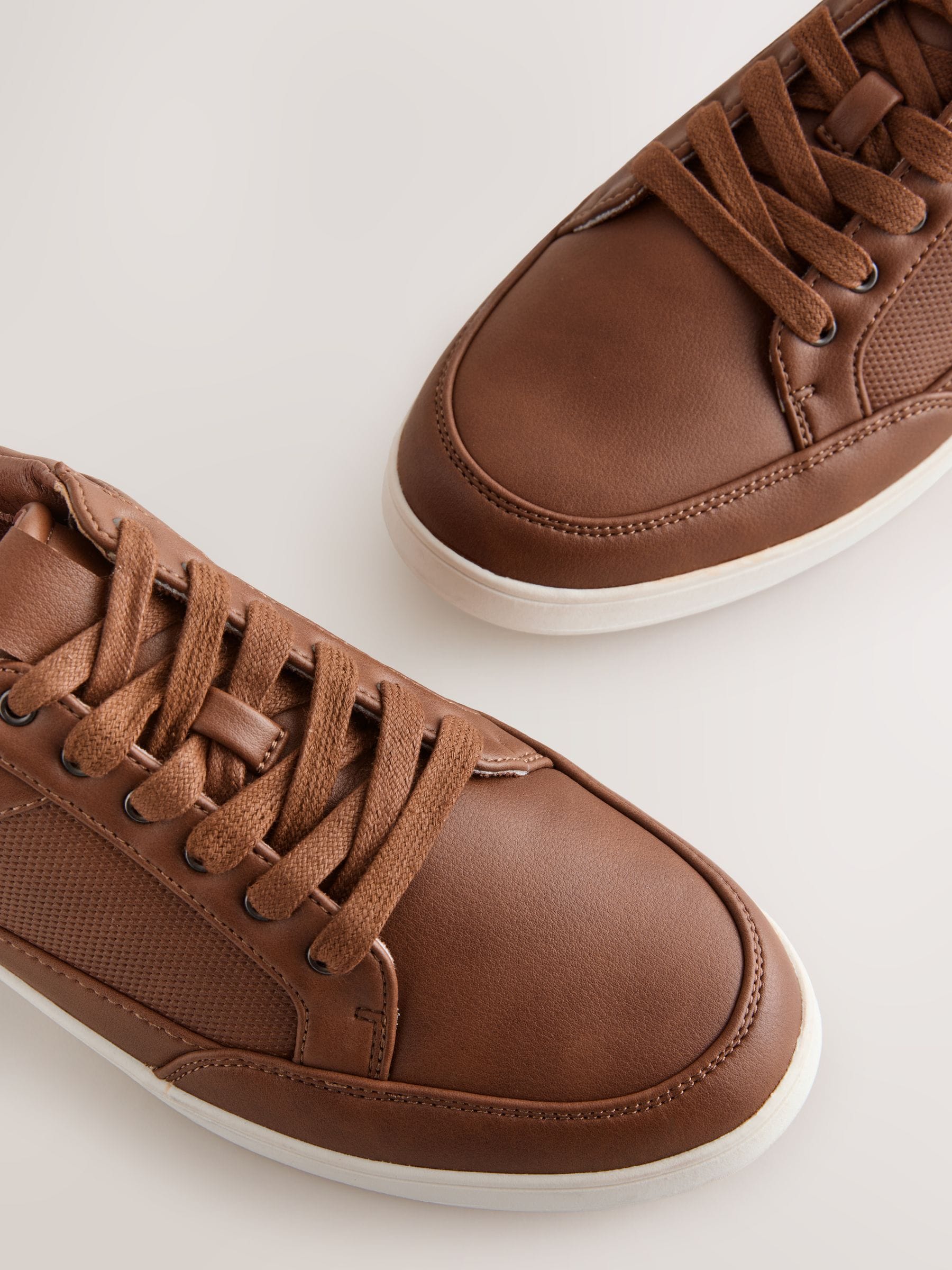 Lichtbruin - Modieus casual sneakers