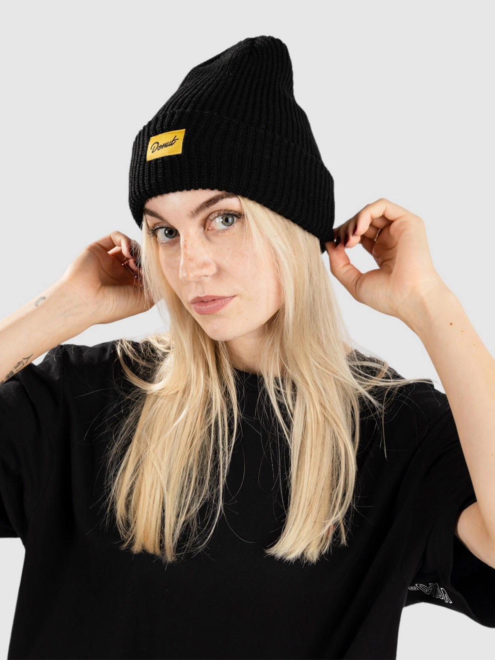 Donut Media Logo Beanie black