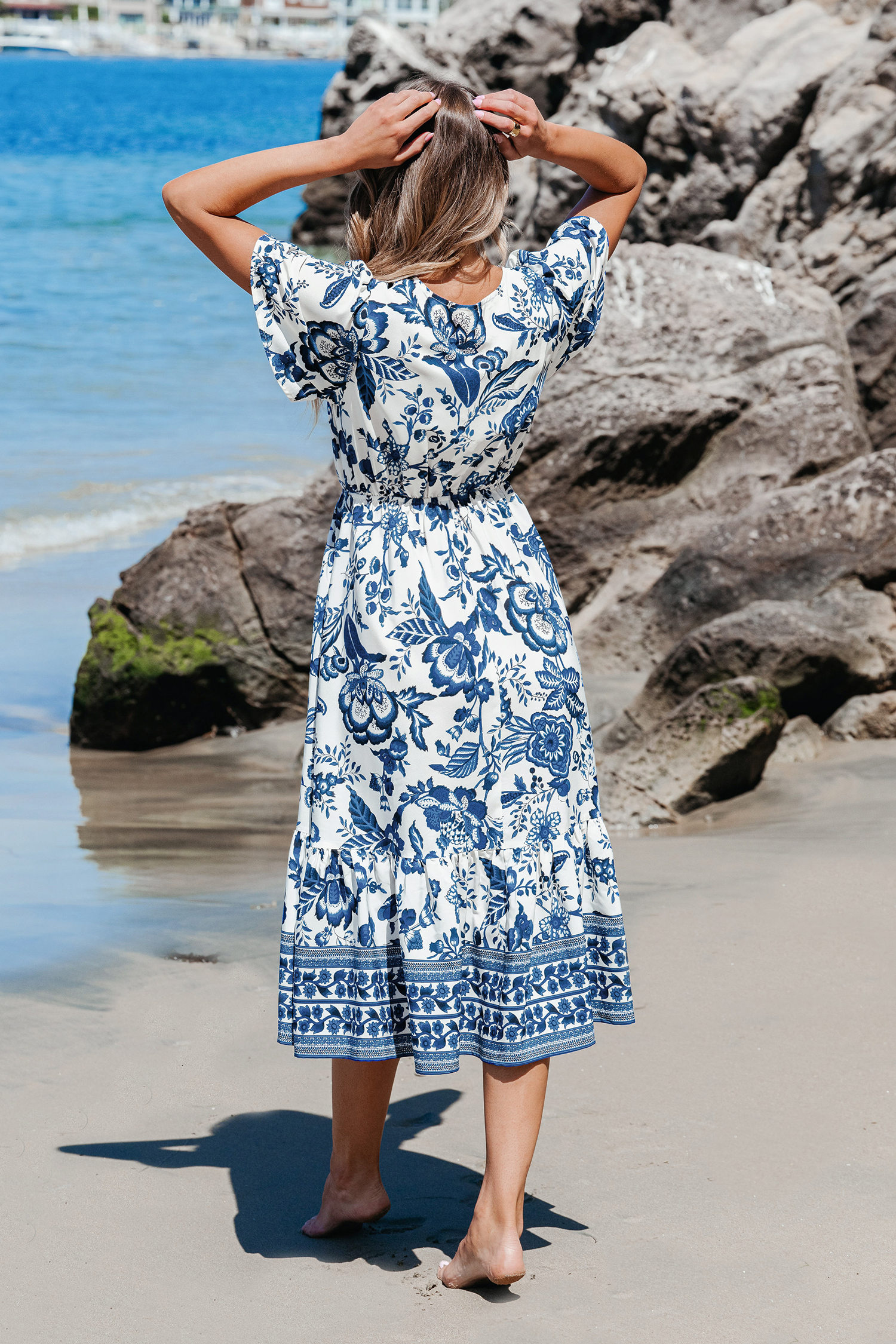 Robe midi avec col surplis à volants et imprimé floral