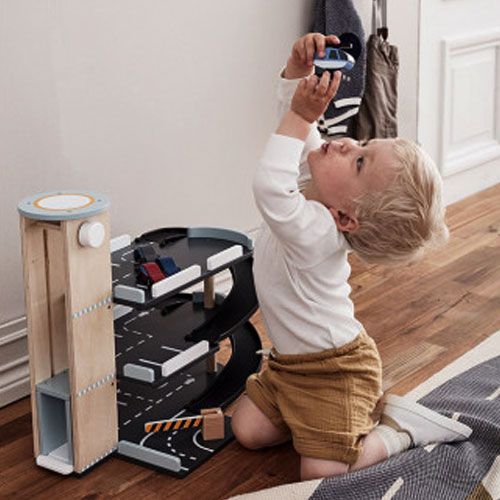 Kids concept parkeergarage aiden