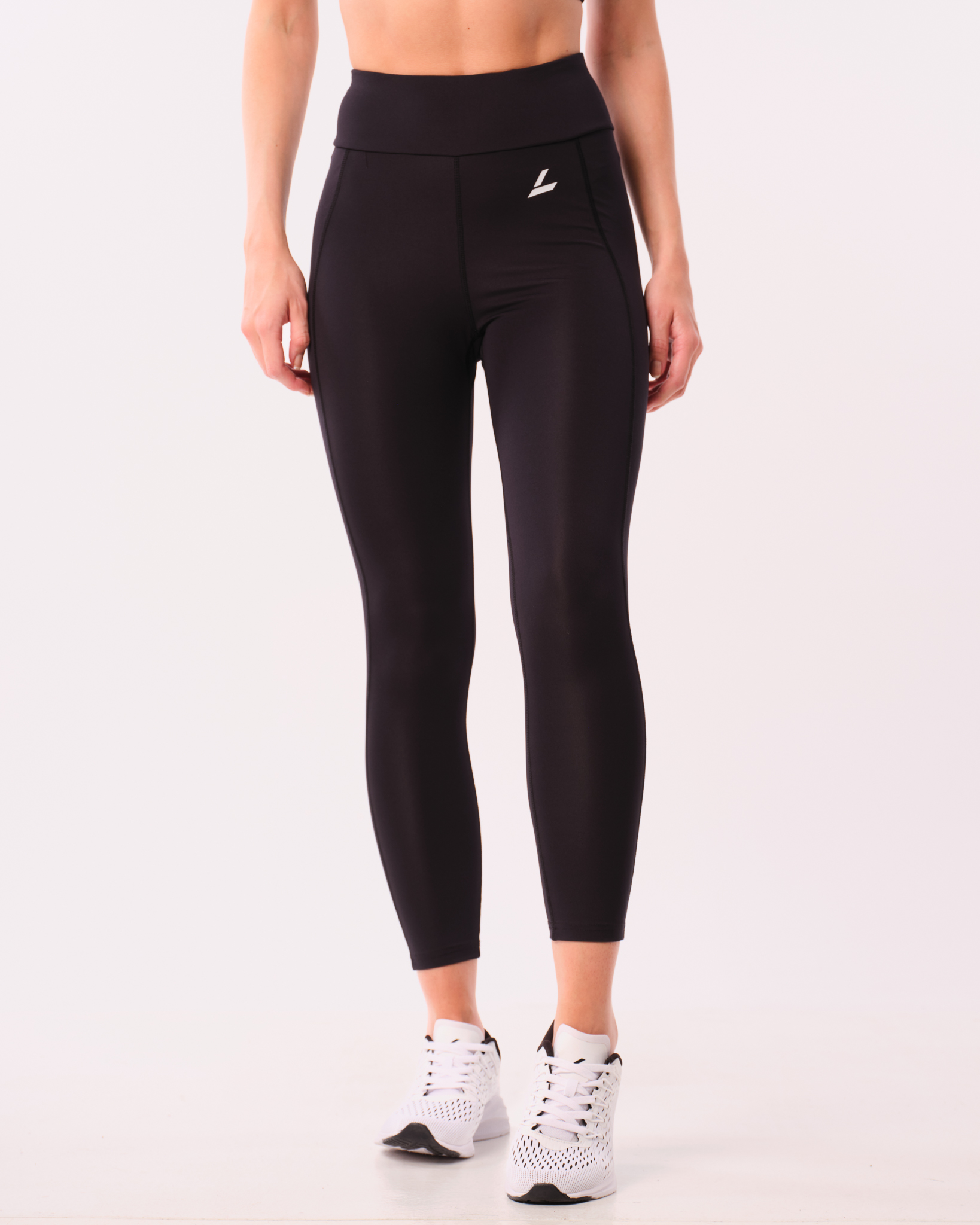 LEVITY Silhouette Favorable Tights Black