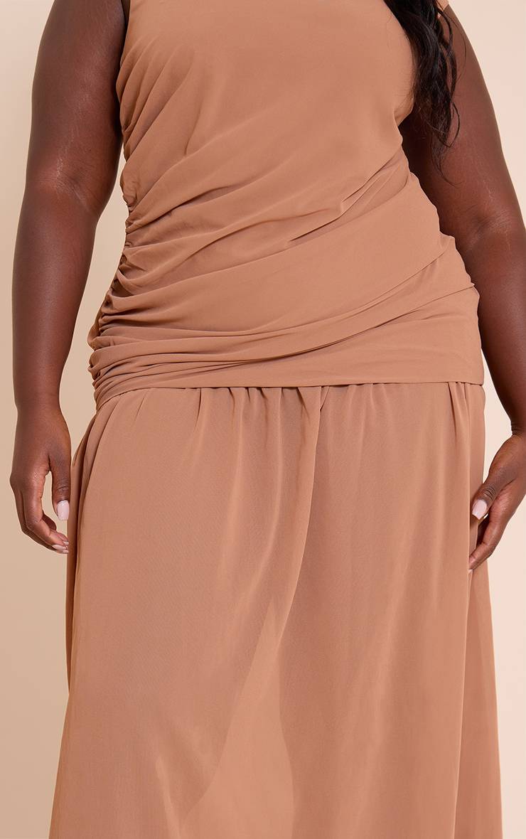 Chocolat Robe Longue Grande Taille En Mousseline Chocolat Froncée Sans Manches Taille Basse