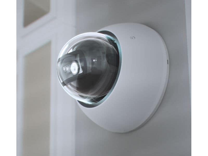 Ubiquiti Netzwerkkamera UniFi AI Dome Weiss Allwetter-feste, vandalismusgeschützte 4K PoE Dome-Kamera mit erweiterten KI-Fähigkeiten und Langstrecken-IR-Nachtsicht