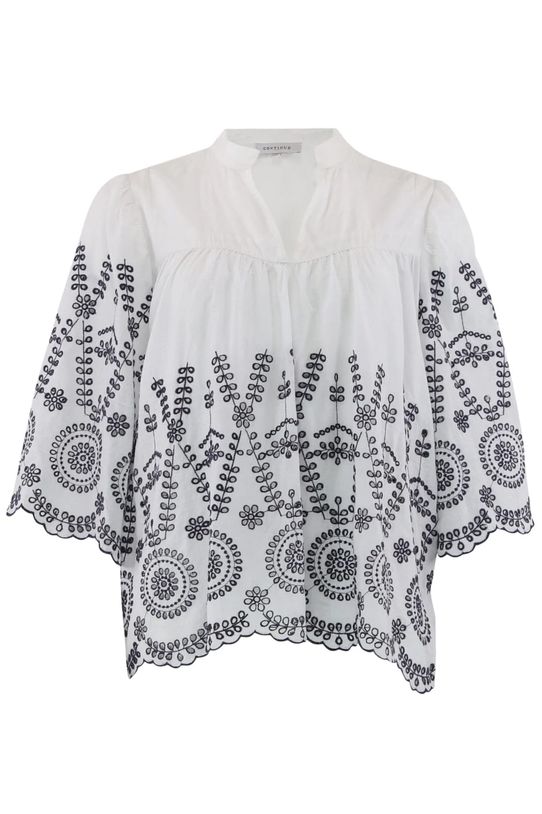 Continue Isa Embrodery white w blue emb