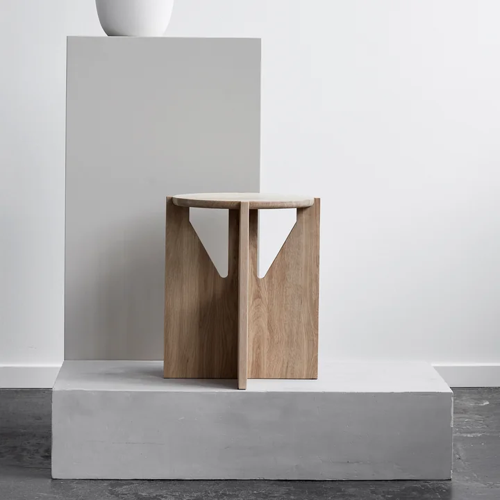 Kristina Dam Studio - Hocker, Ø 36 cm H 42 cm, Eiche