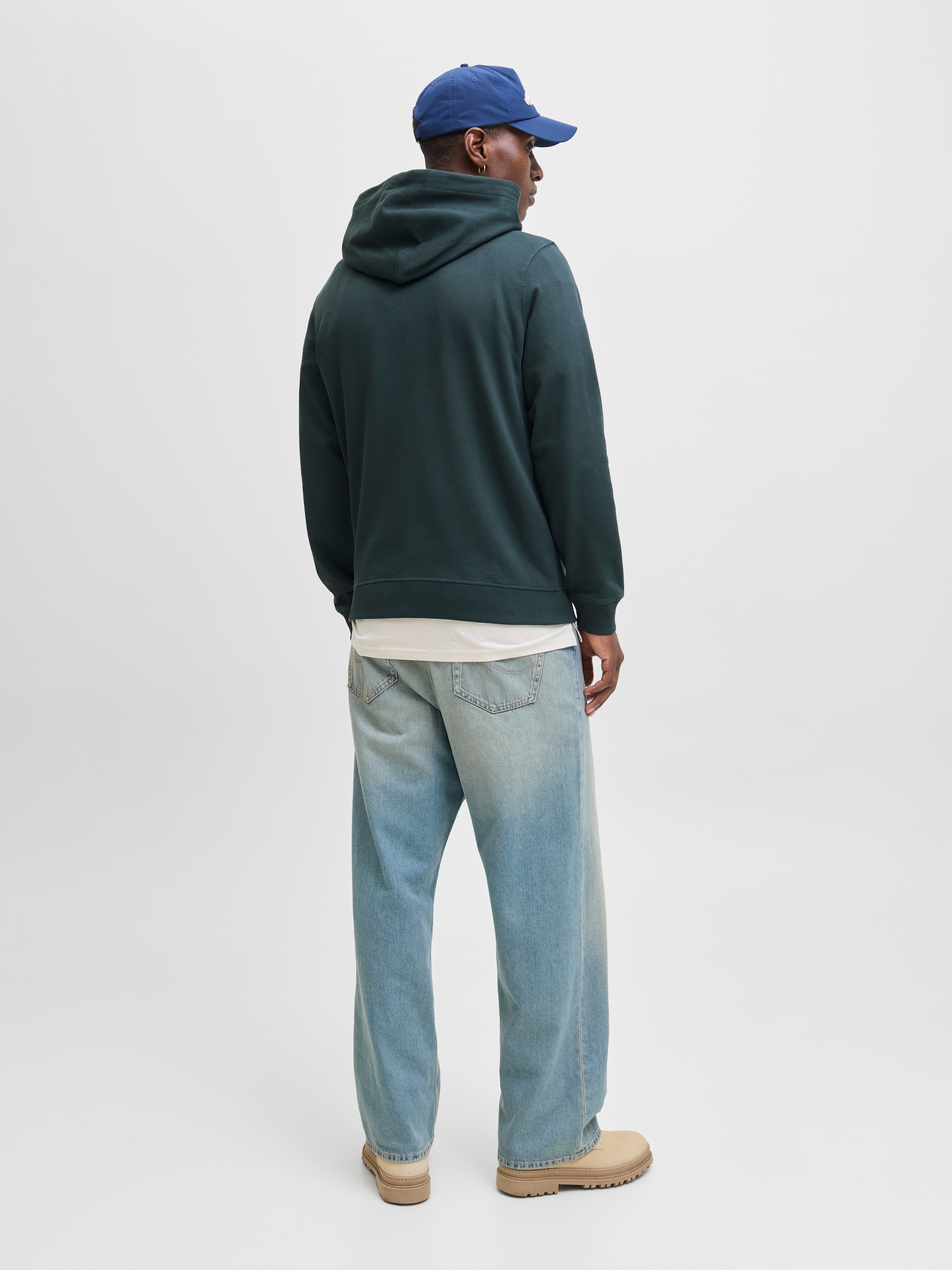 Jack & Jones Kapuzensweatshirt »JORNORREBRO EMB SWEAT HOOD NOOS«, mit Logo Print