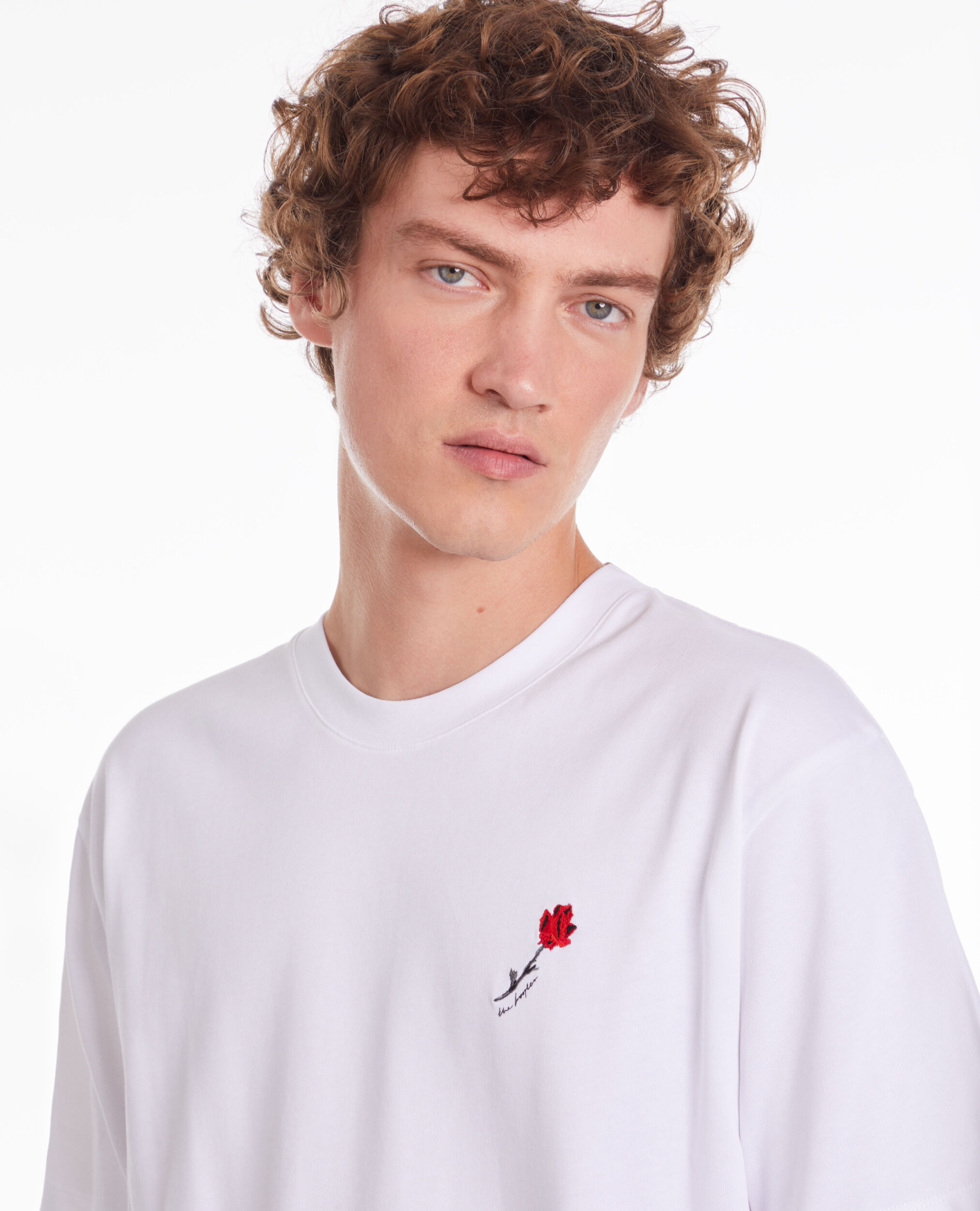 T-shirt blanc avec broderie fleur
