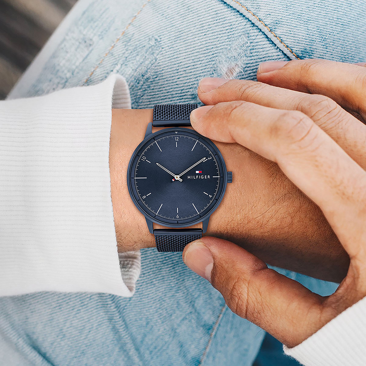 Montre Tommy Hilfiger homme bracelet acier bleu