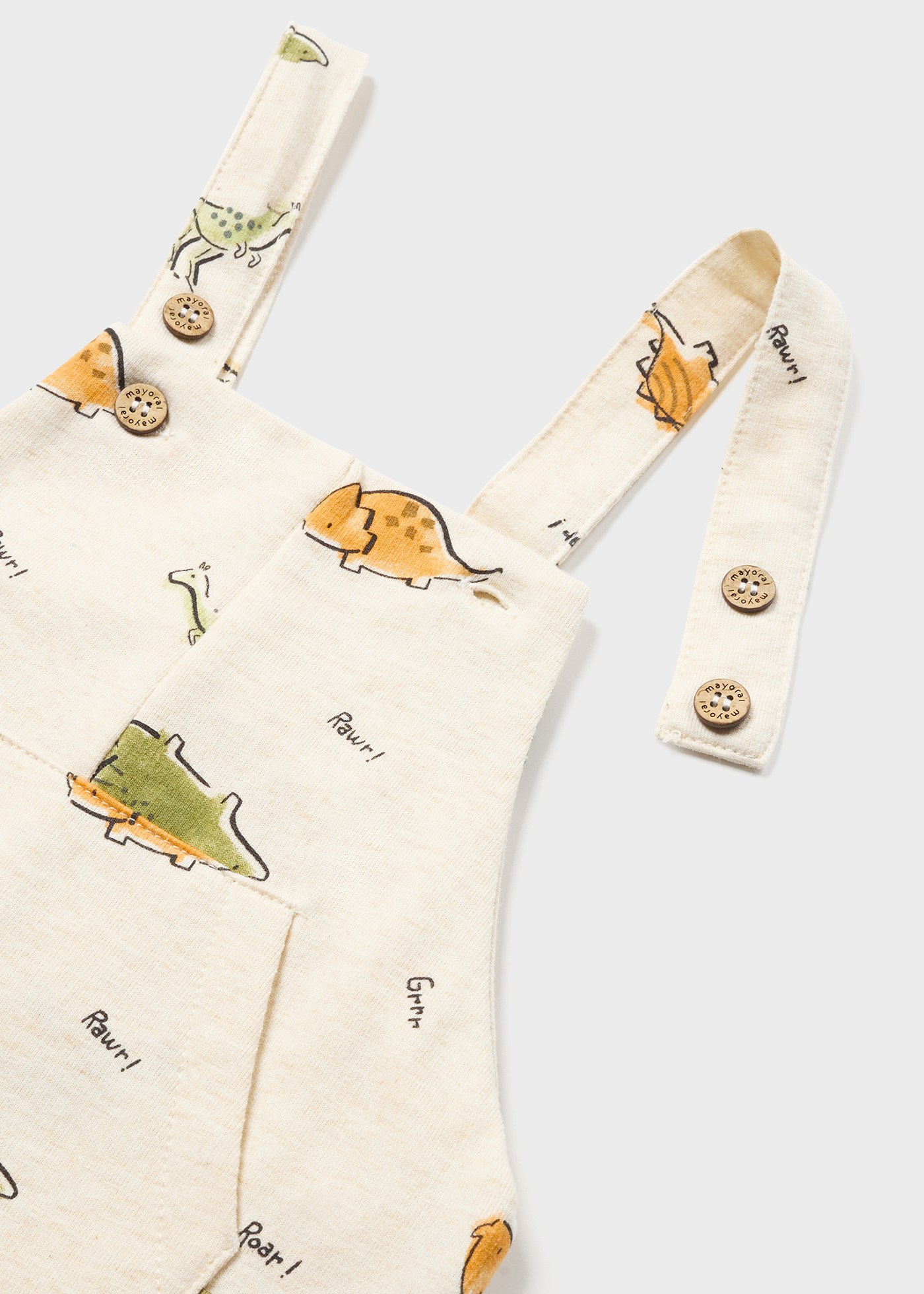 Conjunto de duas peças com camiseta estampada e jardineira para bebê
