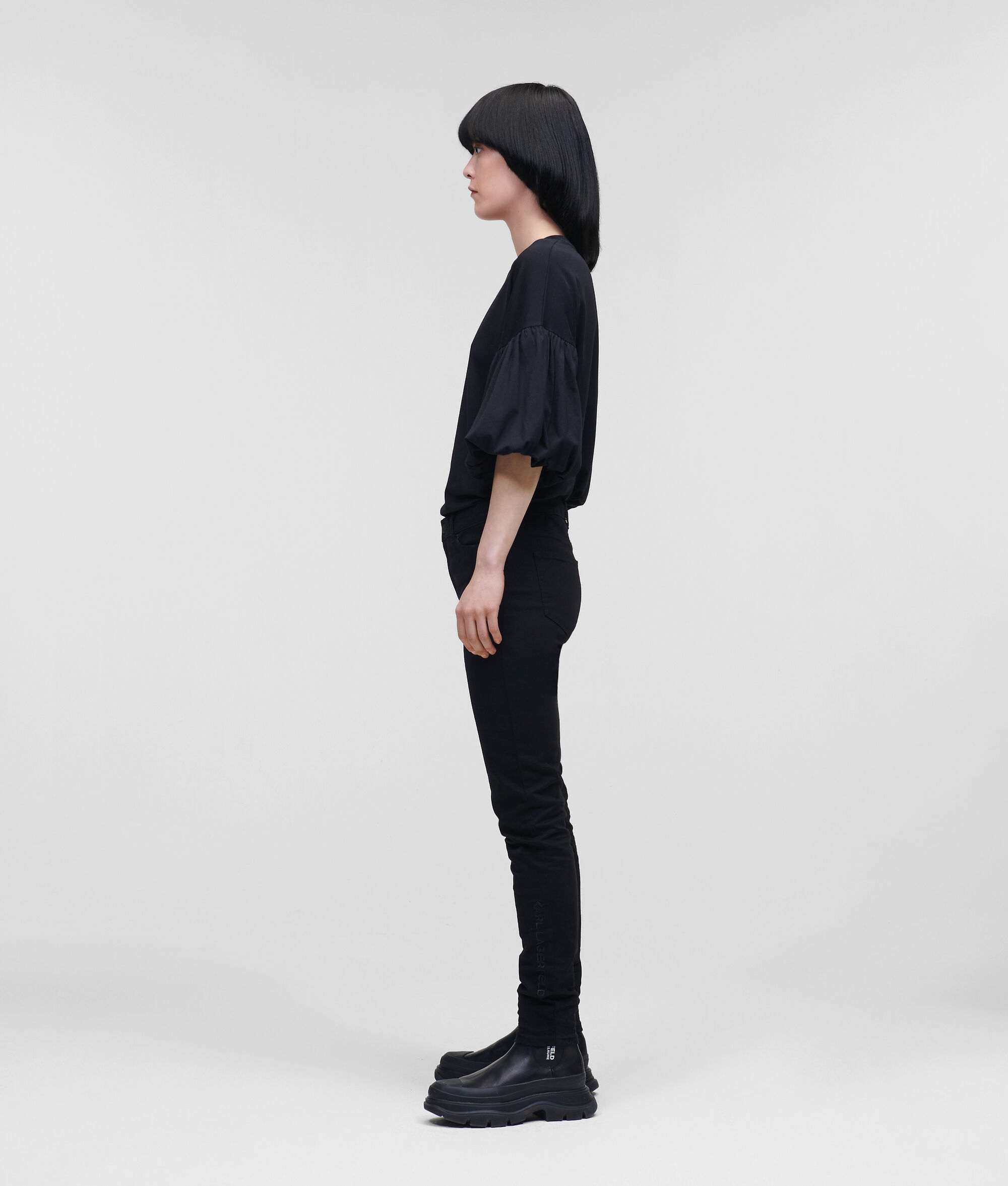 JEAN SKINNY NOIR AVEC LOGO KARL BRODÉ