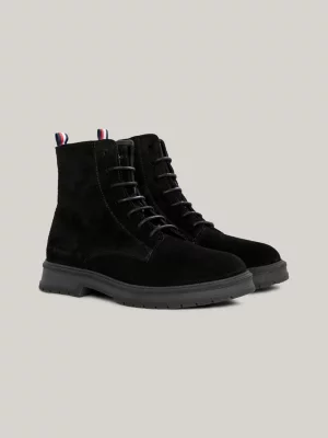 Botas de tornozelo de camurça com cadarço