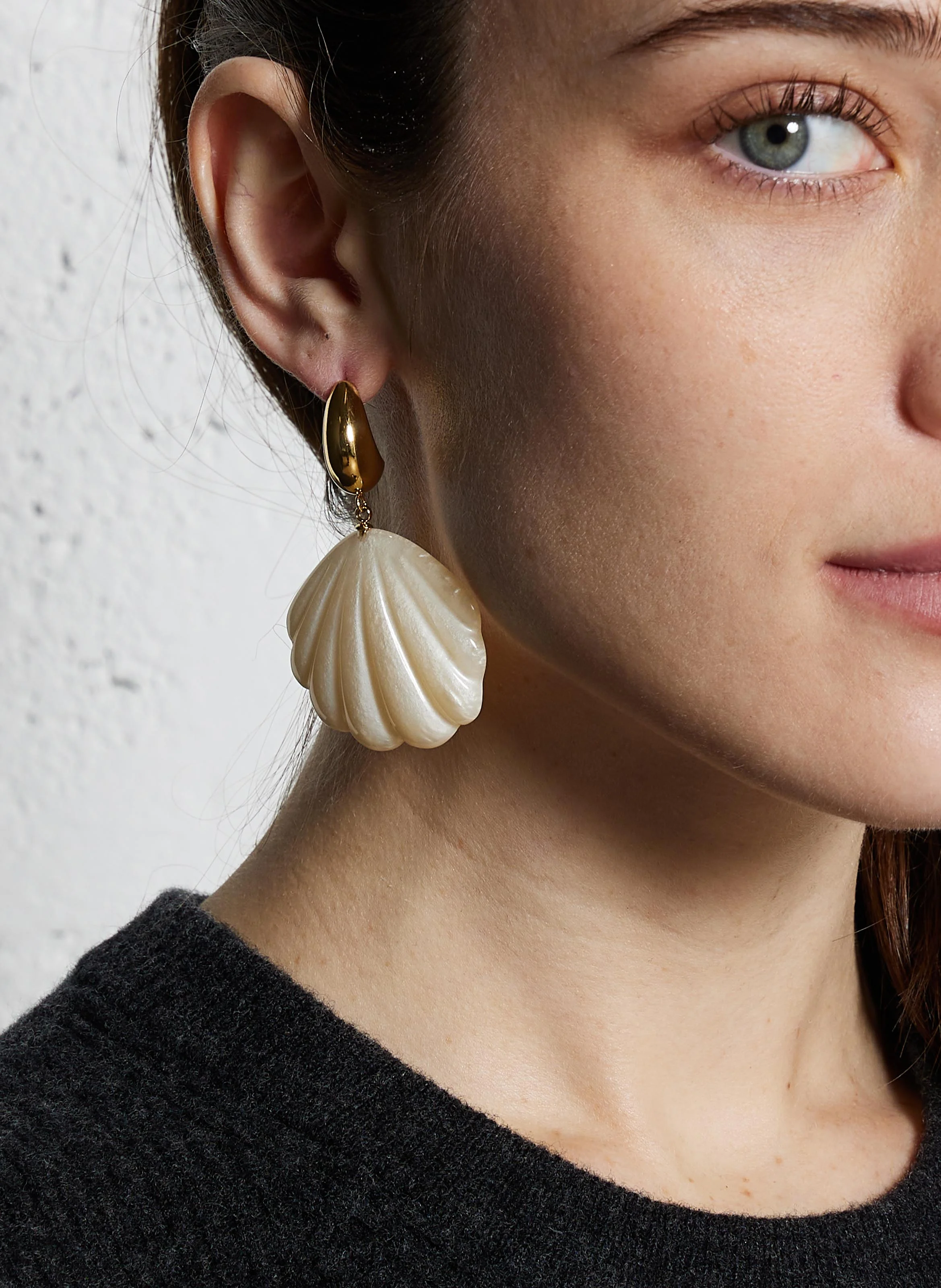 Boucles d'oreilles pendantes percées | Doré