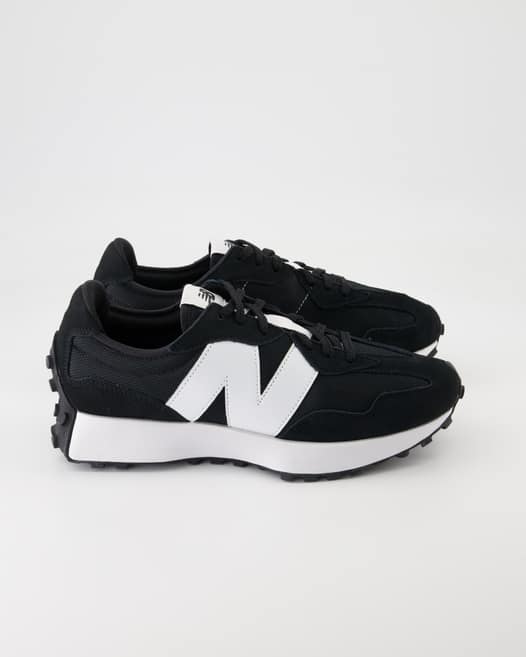 New Balance 327 Sneaker in Schwarz