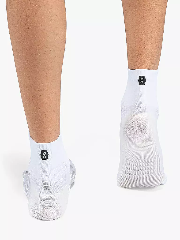 ON Socken PERFORMANCE MID SOCK white ivory weiss