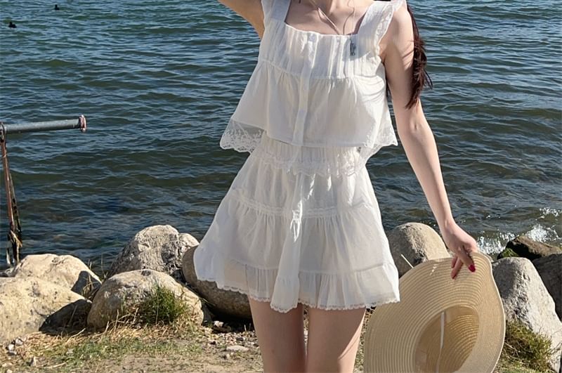 Metonymph - Cami-top met kanten rand / A-lijn rok met hoge taille (verschillende ontwerpen)