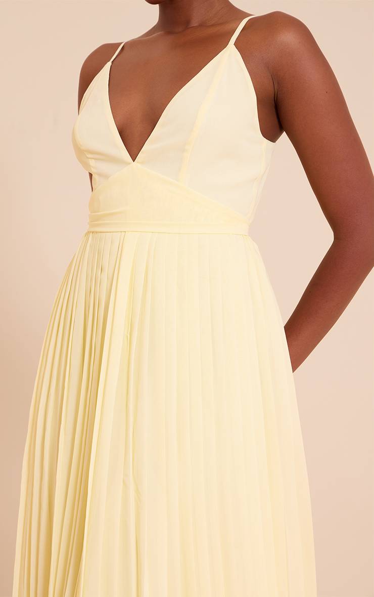 Citron Robe Longue En Mousseline Plissée À Bretelles Avec Ceinture