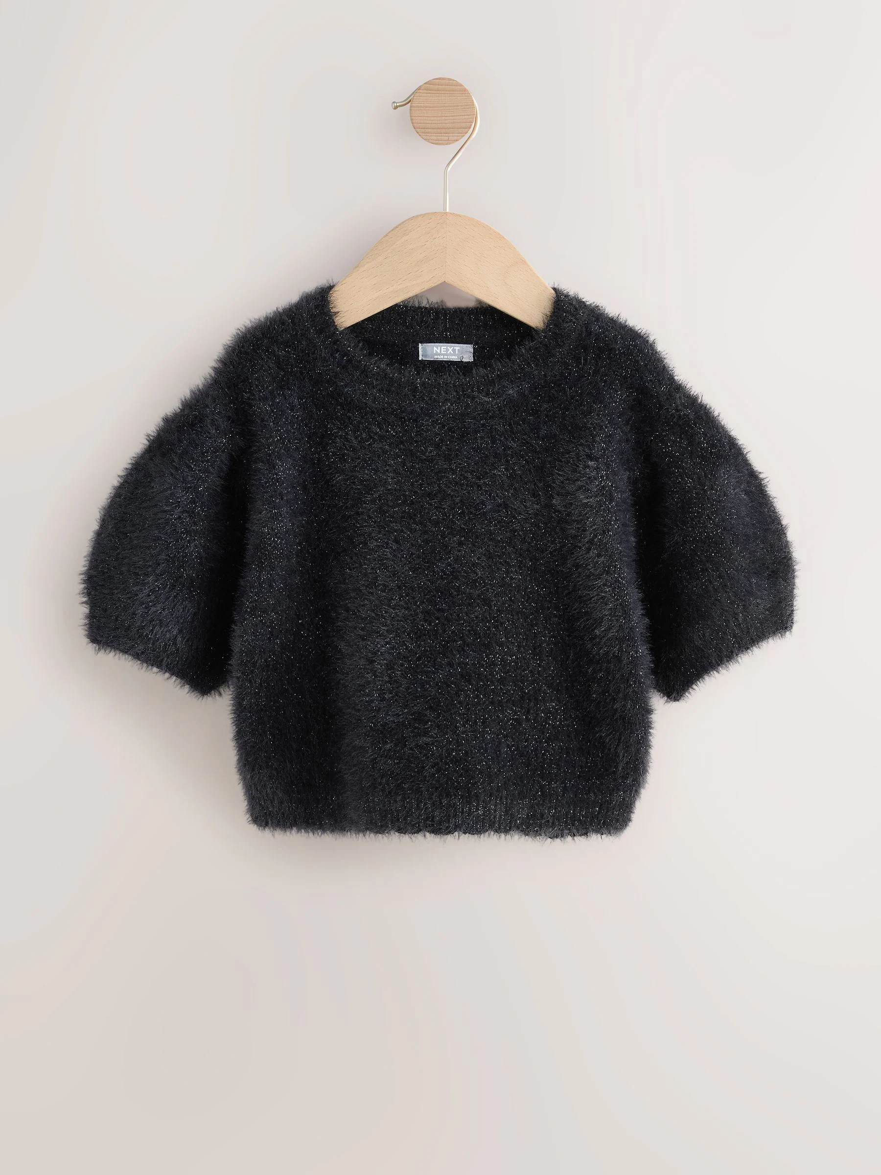 Zwart - Fluffy Short Sleeve Top (3-16yrs)
