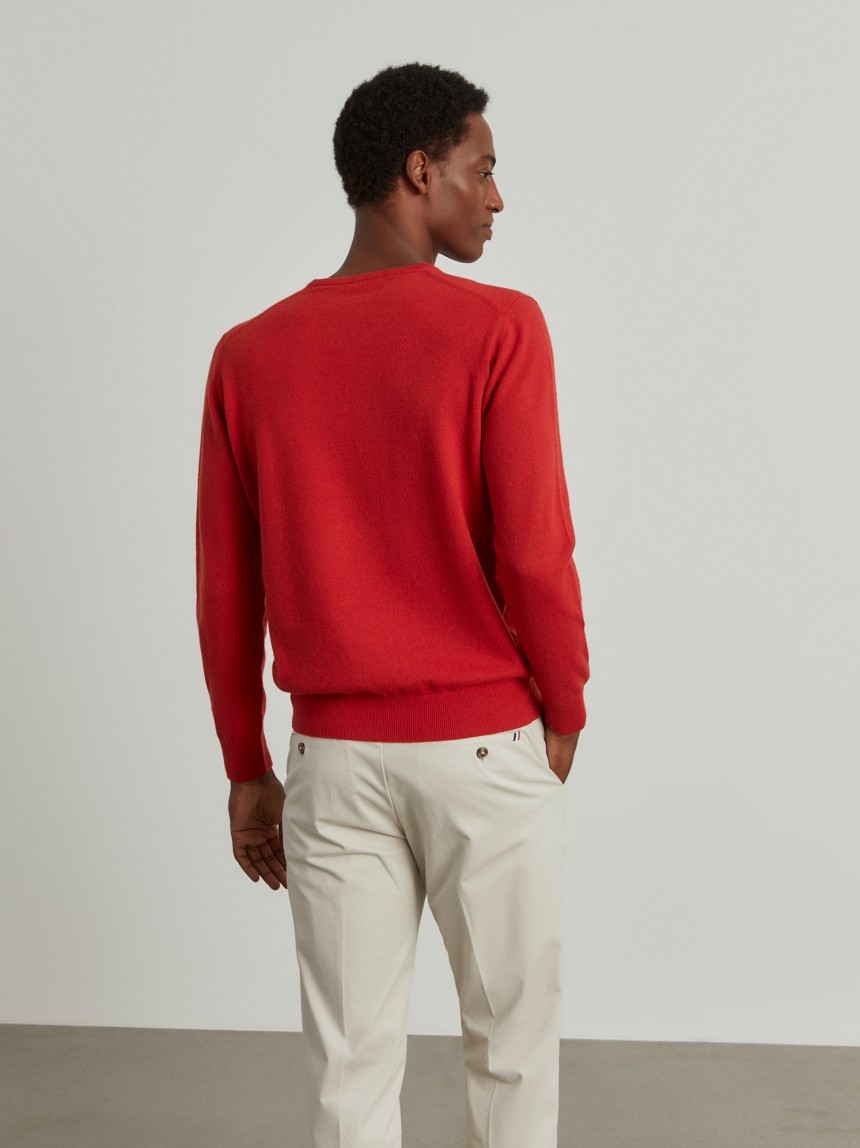 Pullover de lã decote em V
