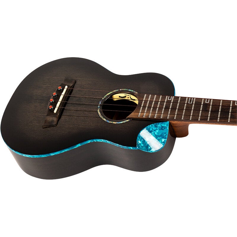 Flight Royal Series Nighthawk Concert Black Stain elektrisch-akoestische concert ukelele met gigbag