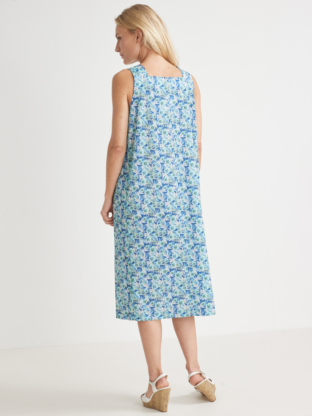 Robe bain de soleil en maille fluide