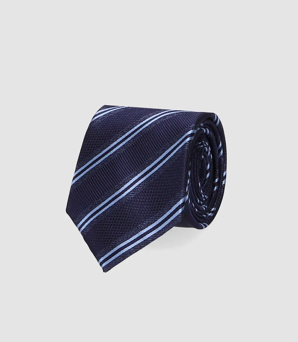 Cravate basique 7cm en soie marine TRISTAN