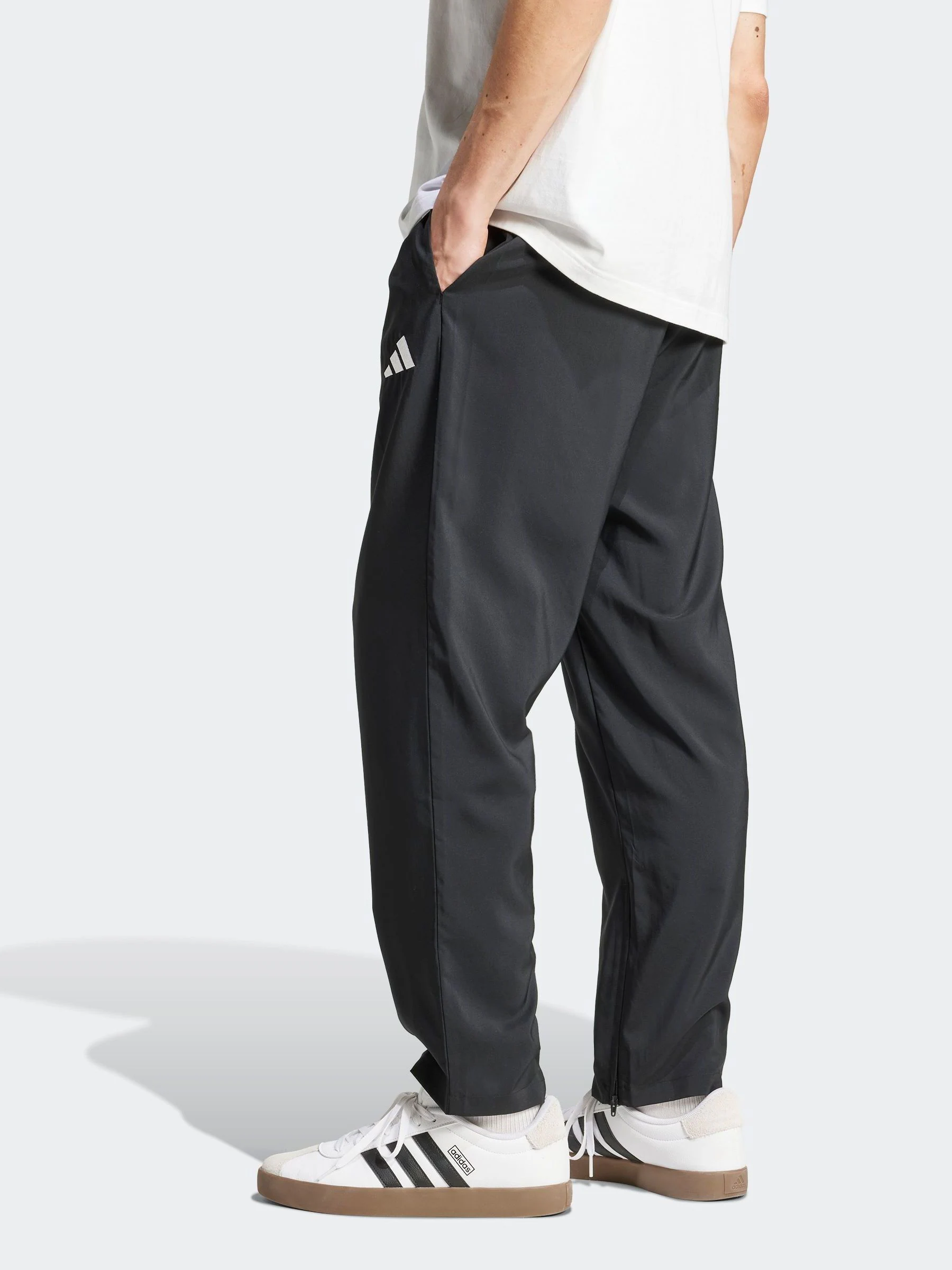 adidas Small Essentials Logo Stanford Trainingspakbroek met open zoom